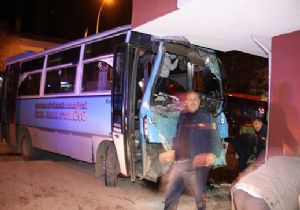 Halk otobüsü kazasında 2 ölü